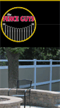 Mobile Screenshot of fenceguysqc.com